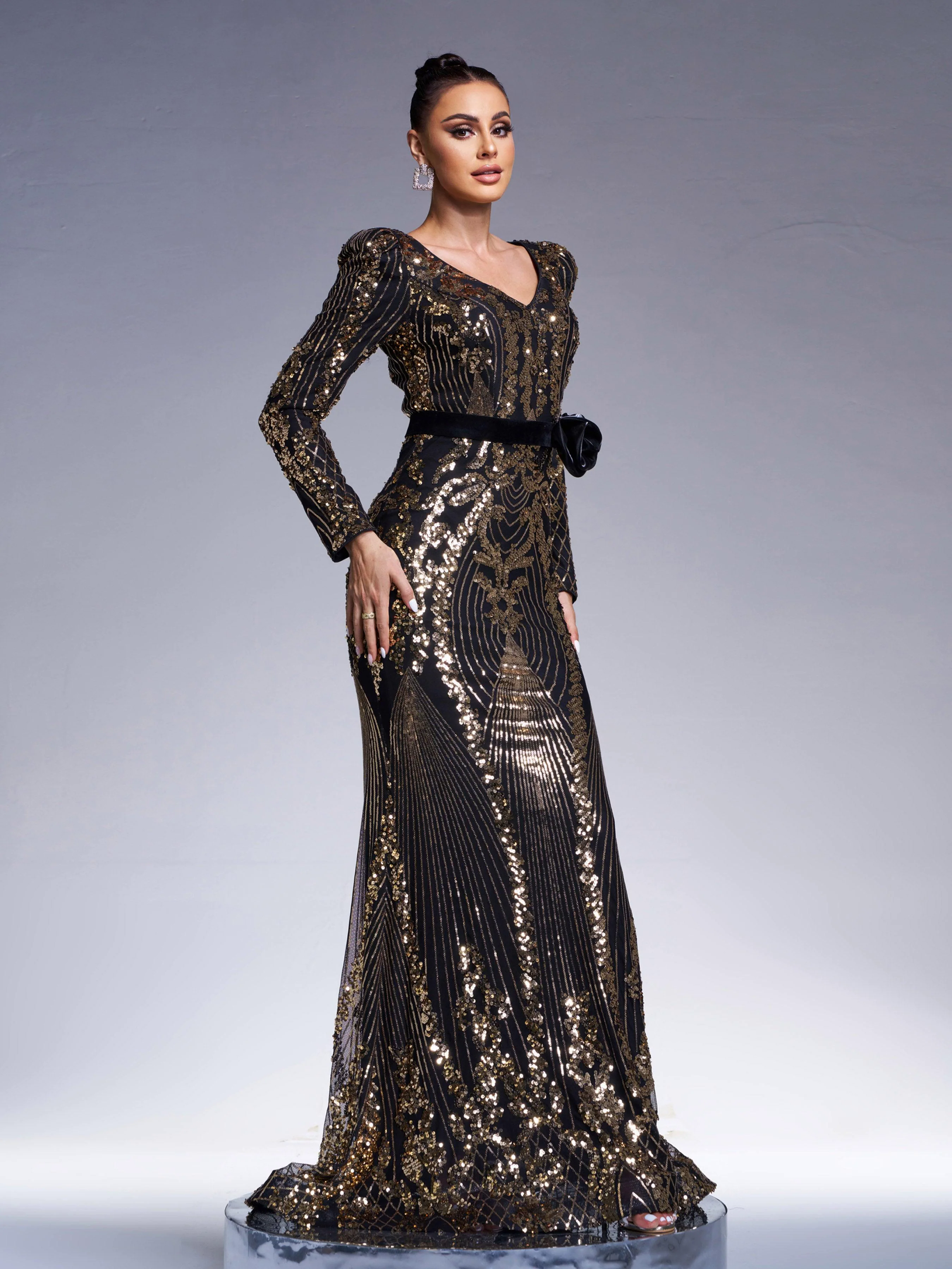 Black Long Sleeve Sequined V-neck Dress DH80240