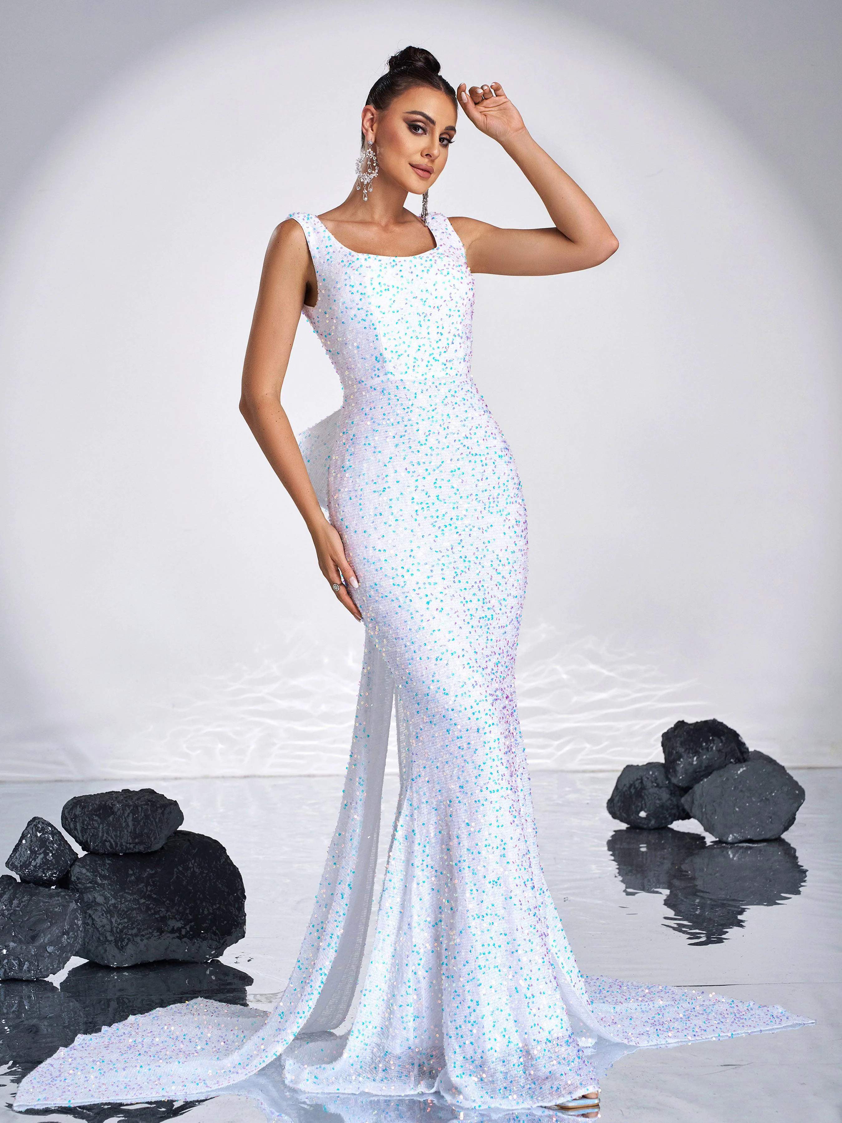 Bow Knot Sleeveless White Sequin Dress RM21232